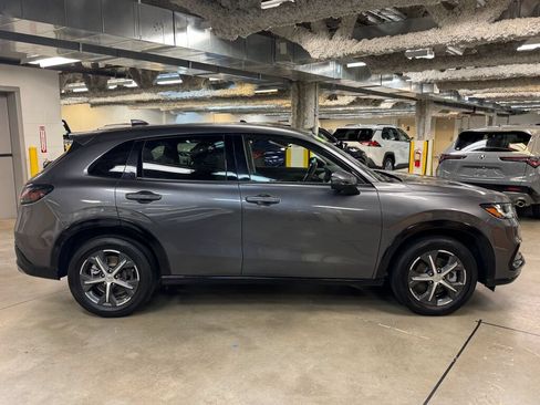Used 2024 Honda HR-V EX-L image 4