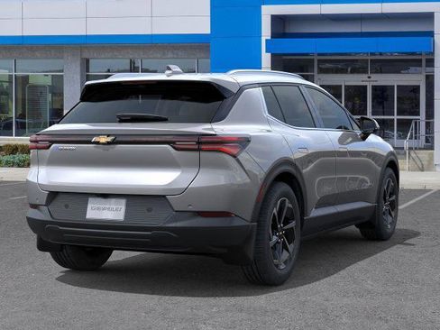 New 2026 Chevrolet Equinox EV LT image 4