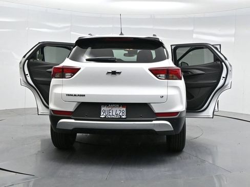 Used 2025 Chevrolet TrailBlazer LT w/ Convenience Package FWD image 53