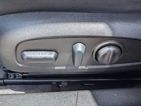 Used 2023 Chevrolet Malibu LT FWD image 19