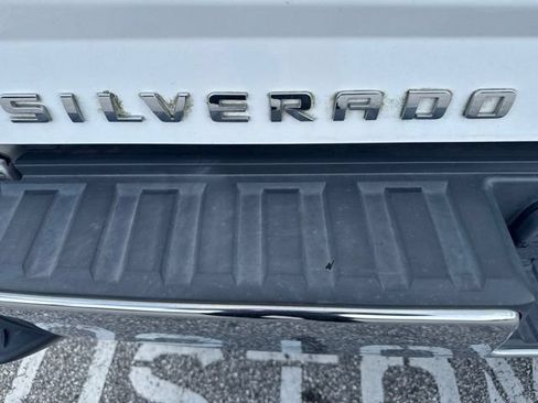 Used 2017 Chevrolet Silverado 1500 LT w/ All Star Edition RWD image 10
