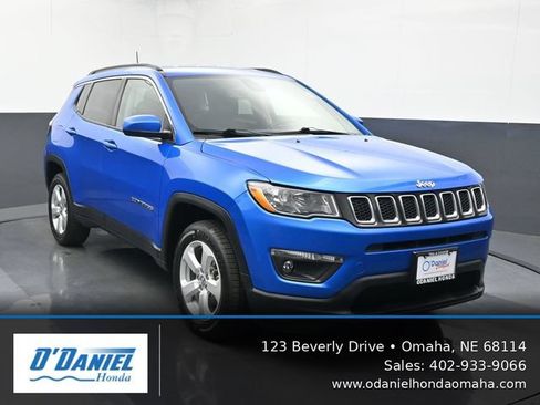Used 2021 Jeep Compass Latitude w/ Convenience Group AWD/4WD image 8