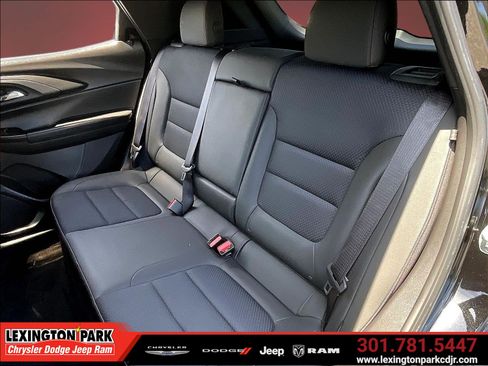 Used 2022 Chevrolet TrailBlazer RS FWD image 21