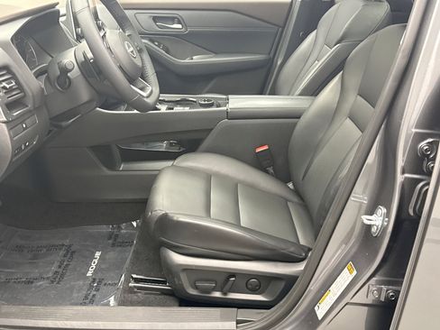 Used 2023 Nissan Rogue SV w/ SV Premium B Package AWD/4WD image 11