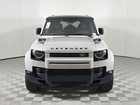 New 2026 Land Rover Defender 110 X-Dynamic SE image 8