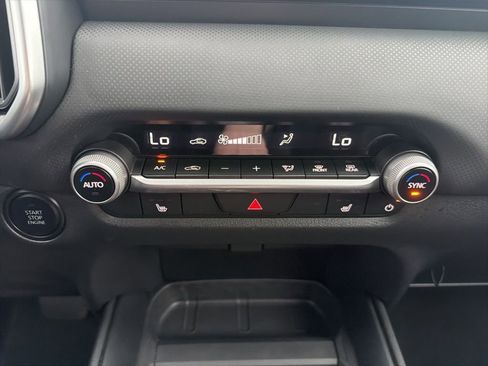 Used 2025 MAZDA CX-50 AWD 2.5 S w/ Premium Package image 28