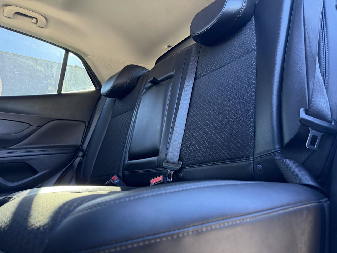 Used 2021 Buick Encore Preferred FWD image 9