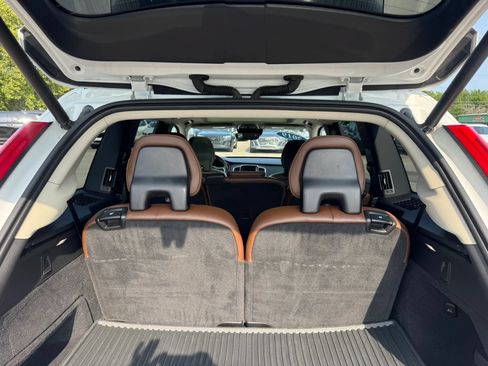 Used 2019 Volvo XC90 T6 Momentum w/ Protection Package Premier AWD/4WD image 8