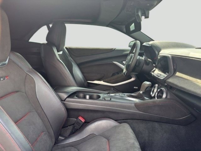 Used 2018 Chevrolet Camaro ZL1 RWD image 10