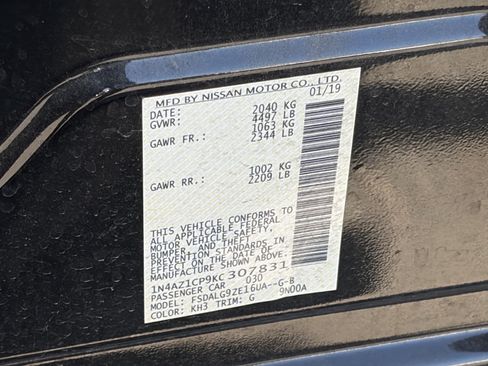 Used 2019 Nissan Leaf SL w/ SL Technology Package FWD image 9