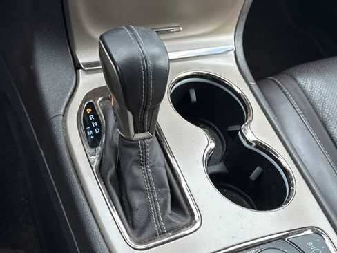 Used 2017 Jeep Grand Cherokee Summit image 26