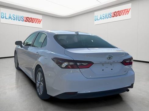 Used 2024 Toyota Camry LE image 5