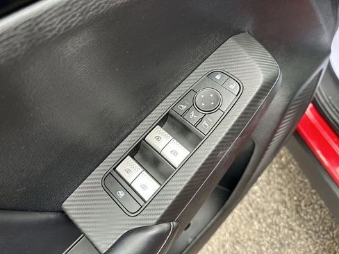 Used 2024 Mitsubishi Outlander SE image 17