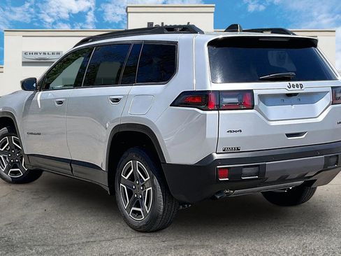 New 2026 Jeep Cherokee Laredo AWD/4WD image 3