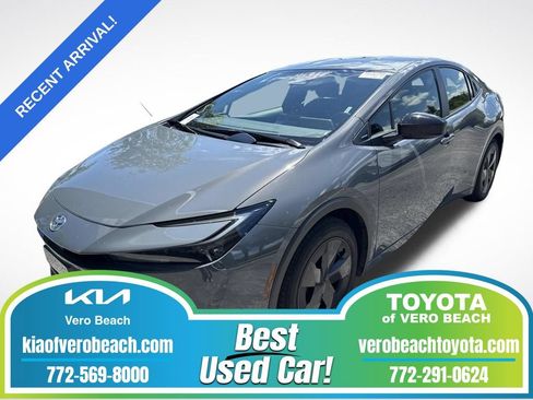 Used 2026 Toyota Prius LE FWD image 1