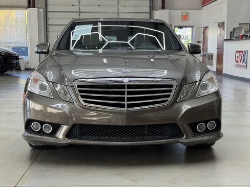 Used 2010 Mercedes-Benz E 350 Sedan w/ Premium 1 Pkg image 4