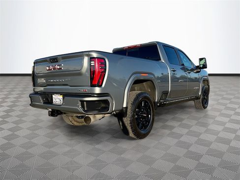 Used 2024 GMC Sierra 2500 AT4 w/ AT4 Premium Plus Package image 7