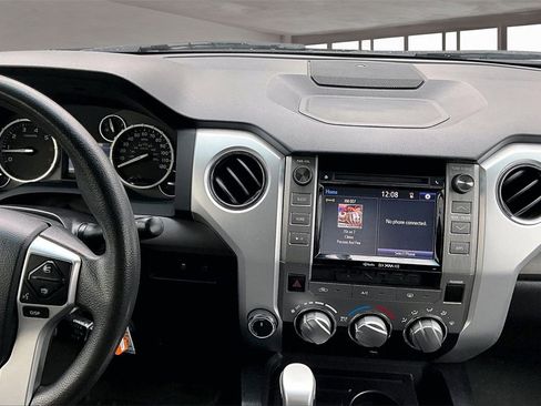 Used 2015 Toyota Tundra SR5 image 6