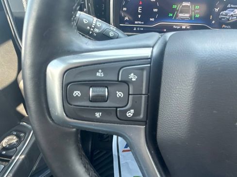 Used 2023 Chevrolet Silverado 1500 LT AWD/4WD image 20
