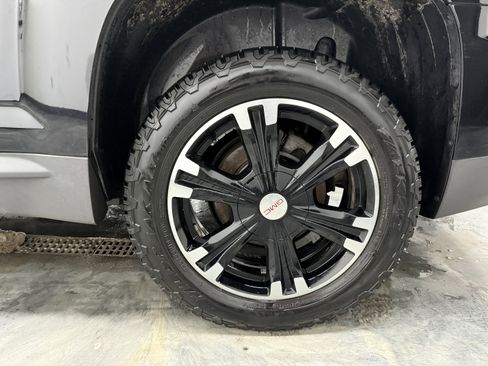 Used 2017 GMC Terrain SLE w/ Nightfall Package image 27