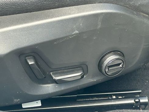 Used 2022 Volvo S60 B5 Inscription image 33