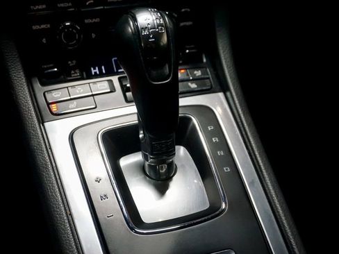 Used 2014 Porsche Cayman image 12