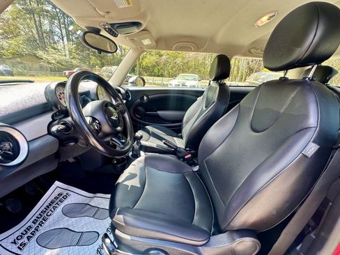 Used 2012 MINI Cooper Hardtop image 10