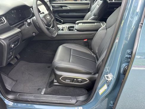New 2026 Jeep Grand Wagoneer Limited AWD/4WD image 8