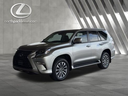 Certified 2020 Lexus GX 460 Luxury w/ Accessory Package AWD/4WD image 3
