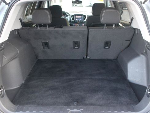 Used 2023 GMC Terrain SLE w/ Driver Convenience Package AWD/4WD image 12