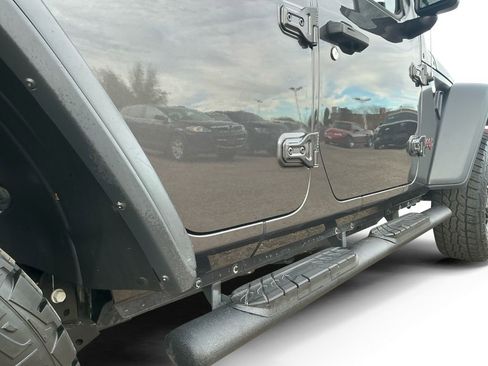 Used 2018 Jeep Wrangler Unlimited Rubicon image 20