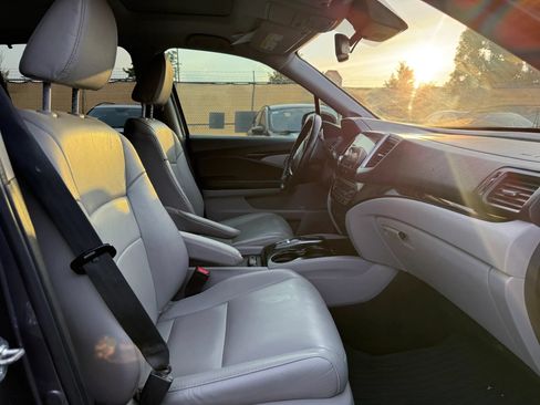 Used 2017 Honda Pilot Touring image 18