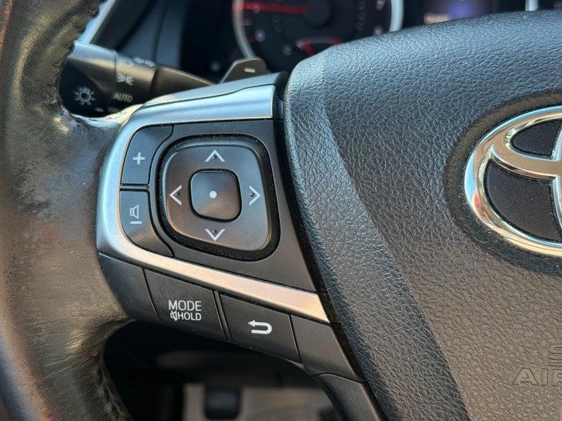 Used 2015 Toyota Camry SE FWD image 20