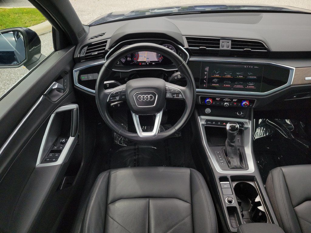 Used 2020 Audi Q3 2.0T Premium Plus AWD/4WD image 22