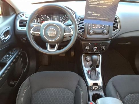 Used 2018 Jeep Compass Sport w/ Cold Weather Group image 9