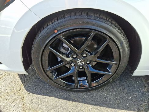 Certified 2024 Honda Civic Sport image 28