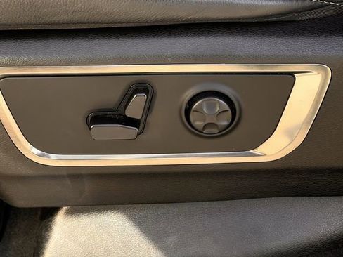 Used 2019 RAM 1500 Limited image 27