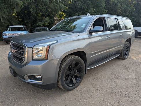Used 2018 GMC Yukon XL SLT w/ Premium Edition AWD/4WD image 14