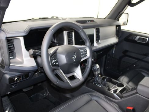 New 2026 Ford Bronco Outer Banks AWD/4WD image 25