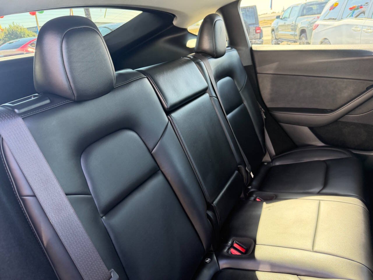 Used 2023 Tesla Model Y Performance AWD/4WD image 32