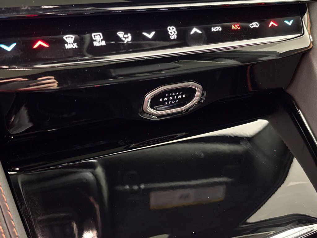 New 2027 Jeep Grand Cherokee Summit w/ Adv Protech Group IV AWD/4WD image 37