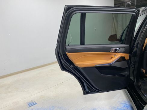 Used 2024 BMW X7 xDrive40i w/ M Sport Package image 25