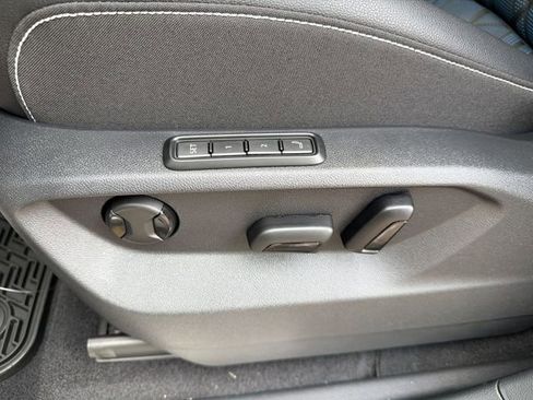 New 2026 Volkswagen Atlas Cross Sport SEL Premium R-Line image 13