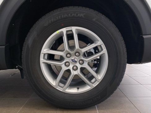 New 2025 Ford Explorer Active image 26