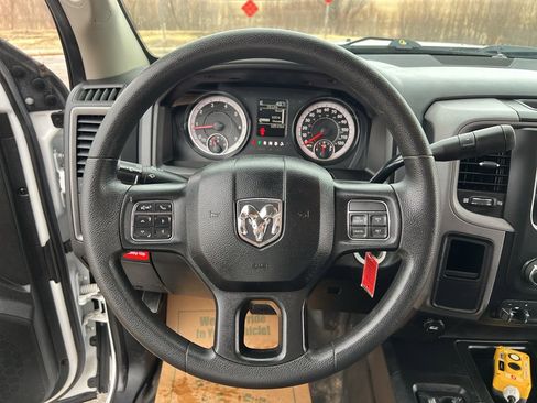 Used 2018 RAM 3500 Tradesman w/ Power & Remote Entry Group image 31