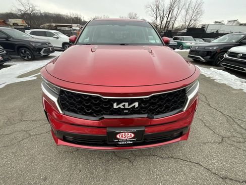 Used 2023 Kia Sorento SX Prestige image 7