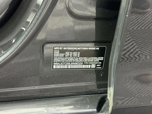 Used 2020 BMW M550i xDrive image 42