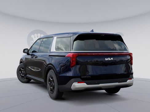 New 2026 Kia Carnival LXS image 5