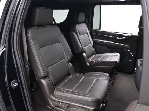 Used 2023 GMC Yukon XL Denali AWD/4WD image 19