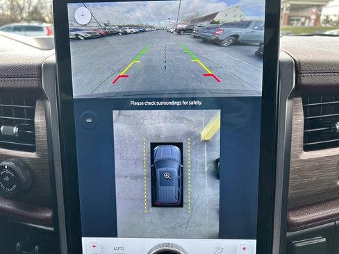 Used 2023 Ford Expedition Limited image 34